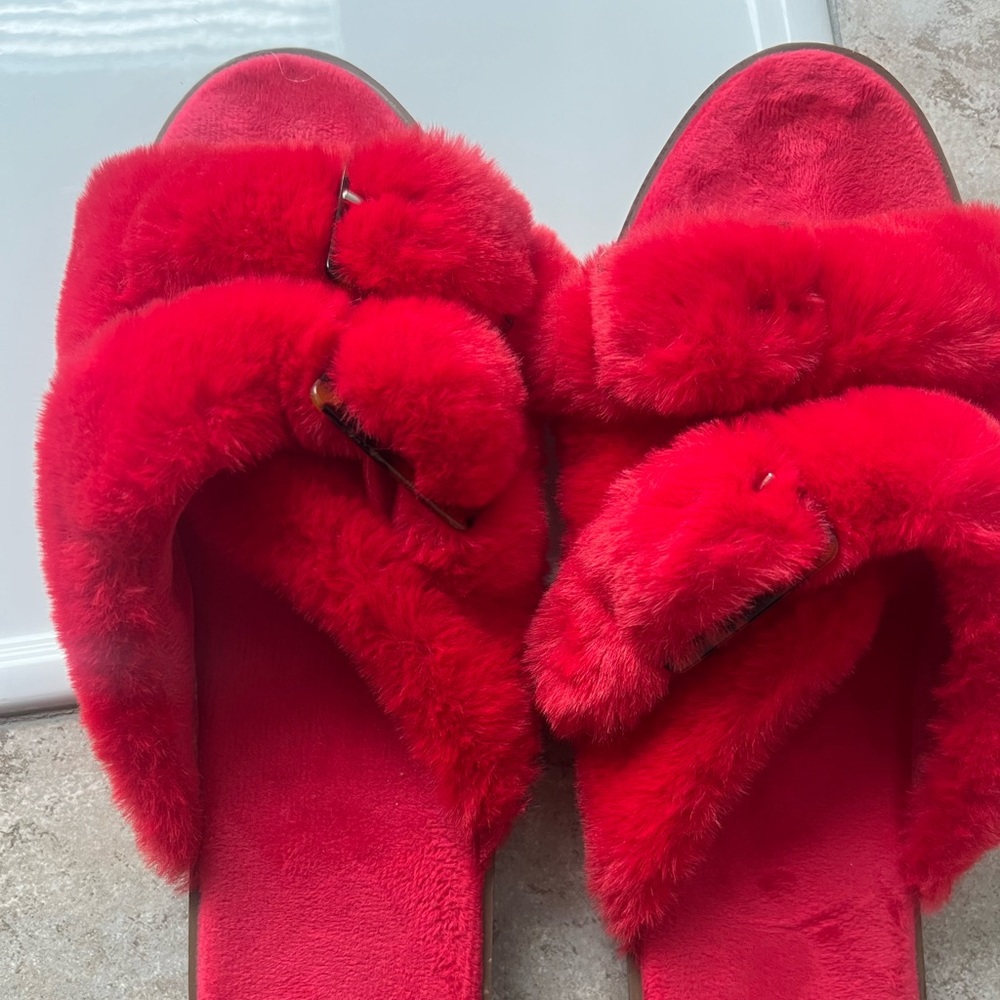 LOFT Red Fuzzy Women's Slippers
